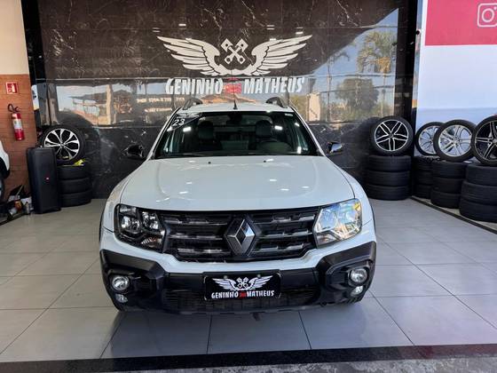 RENAULT OROCH 1.3 TCE FLEX OUTSIDER X-TRONIC RENAULT OROCH 1.3 TCE FLEX OUTSIDER X-TRONIC